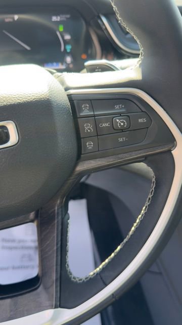 Used 2022 Jeep Grand Cherokee Limited 4xe w/ Luxury Tech Group II image 10