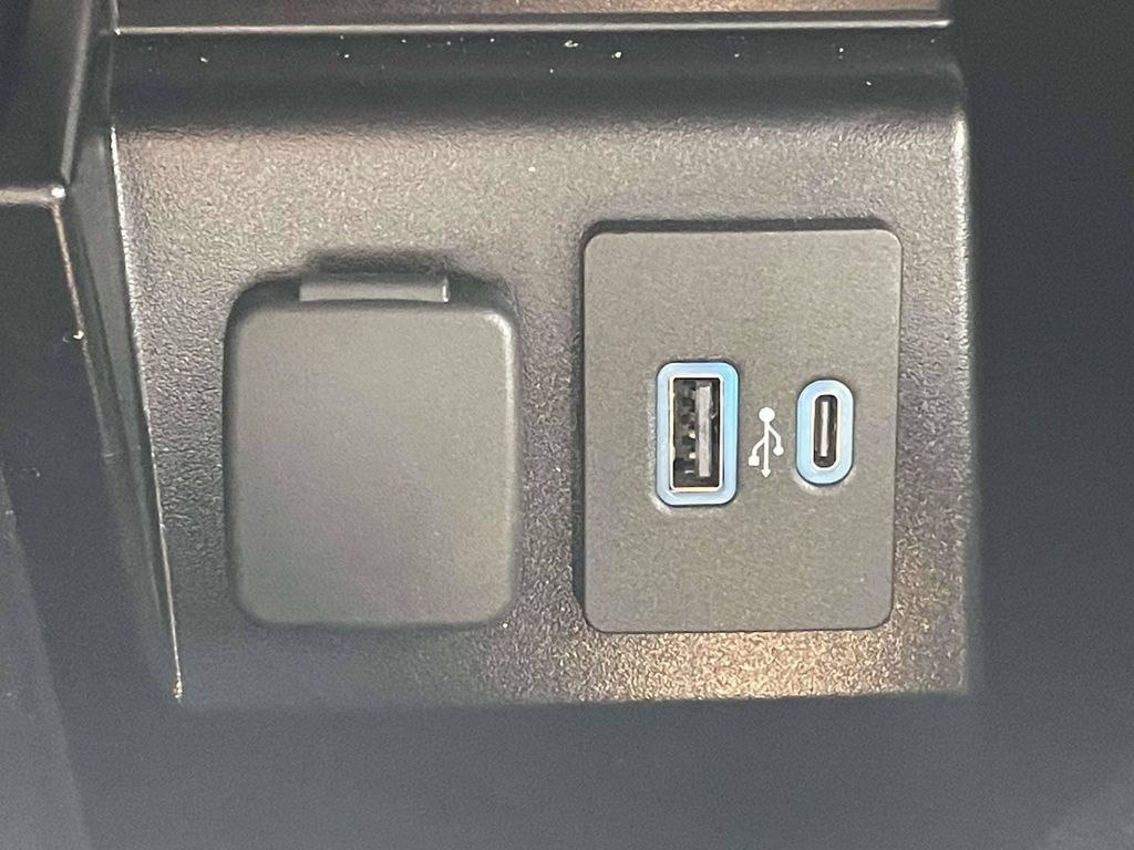 Certified 2022 Ford Explorer ST-Line RWD image 23