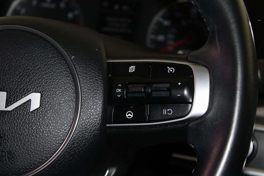 Used 2022 Kia K5 EX image 18