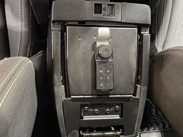 Used 2018 Jeep Wrangler Unlimited Sahara AWD/4WD image 34