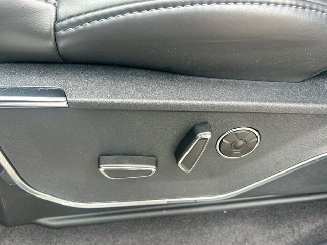 Certified 2025 Ford F150 Platinum w/ Equipment Group 702A High AWD/4WD image 16