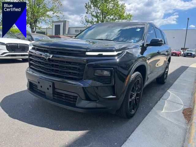 Used 2024 Chevrolet Traverse LT w/ Midnight/Sport Edition image 1