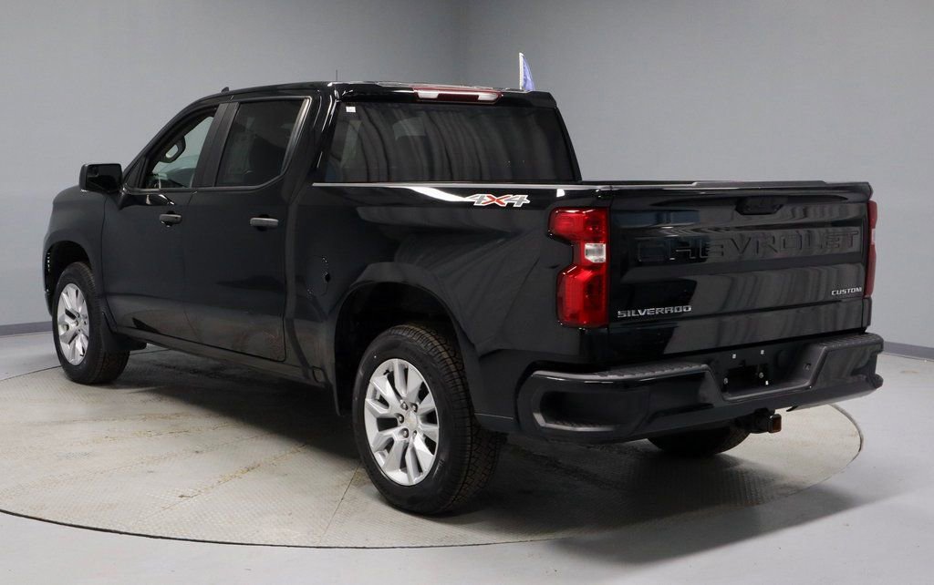Used 2022 Chevrolet Silverado 1500 Custom image 3