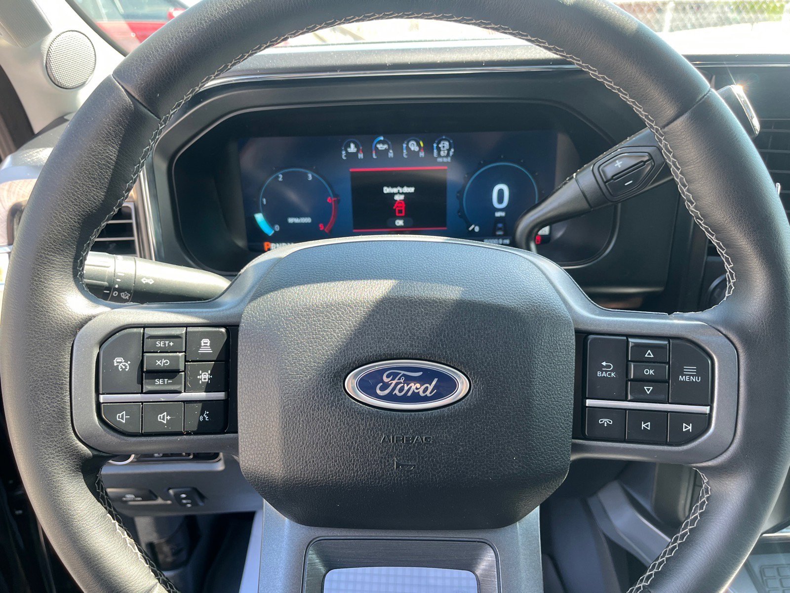 Certified 2025 Ford F350 Lariat w/ Lariat Ultimate Package AWD/4WD image 16