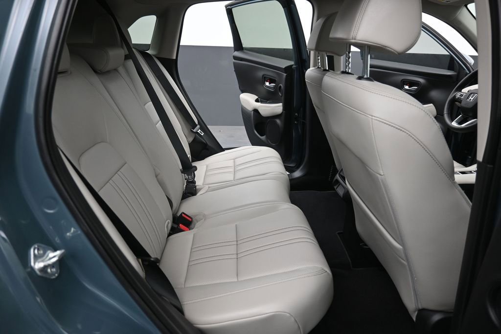 Used 2026 Honda HR-V EX-L image 12