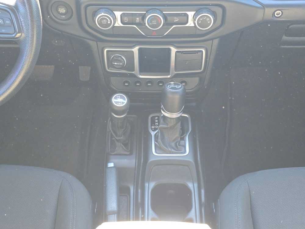 Used 2018 Jeep Wrangler Unlimited Sport AWD/4WD image 13