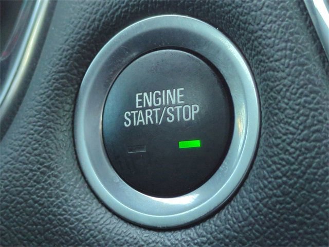 Used 2023 Chevrolet Traverse RS image 28