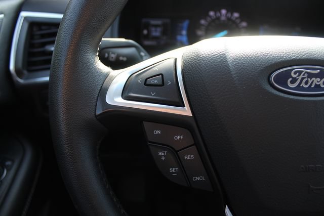 Certified 2024 Ford Edge Titanium AWD/4WD image 36