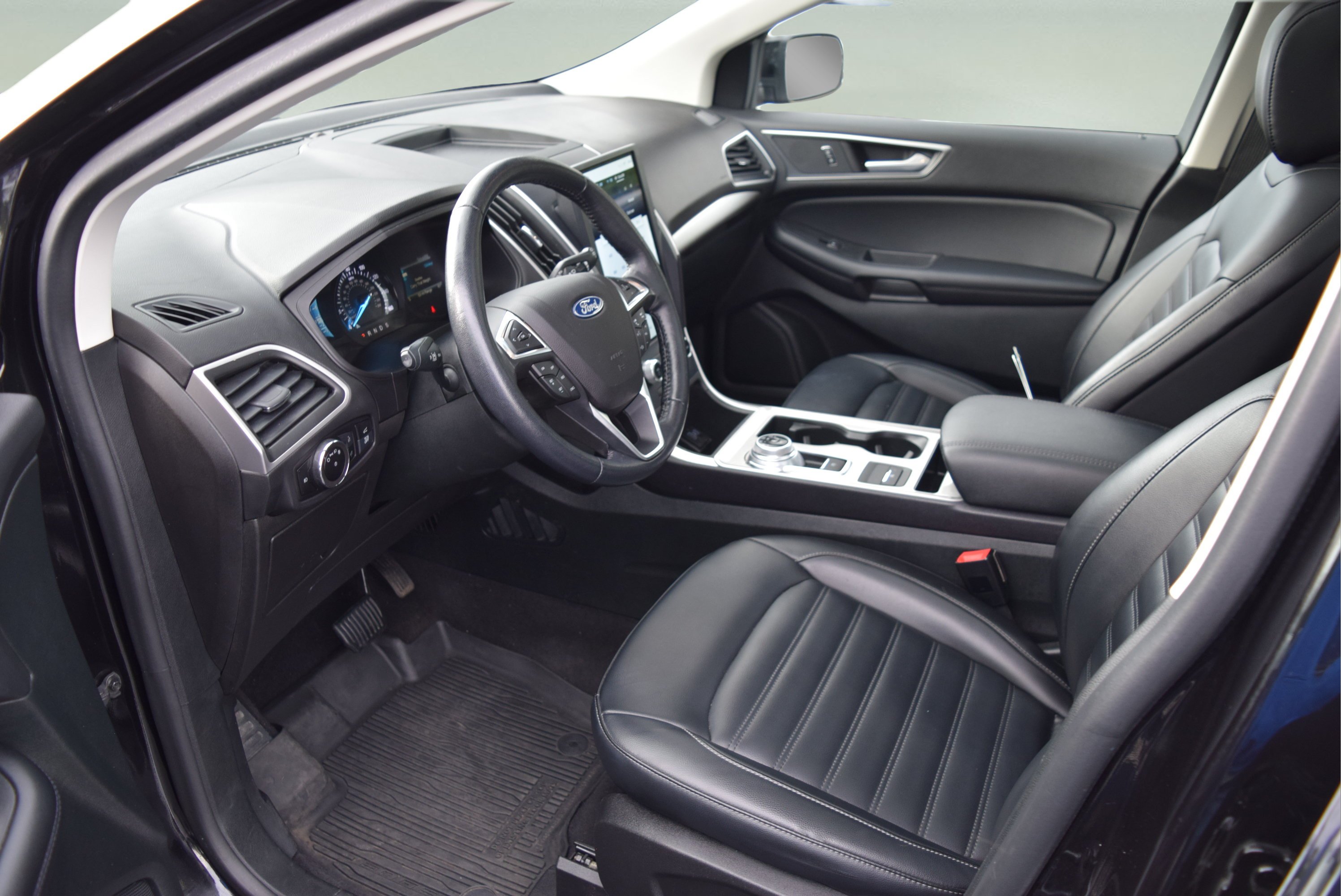 Certified 2023 Ford Edge SEL w/ Convenience Package AWD/4WD image 10