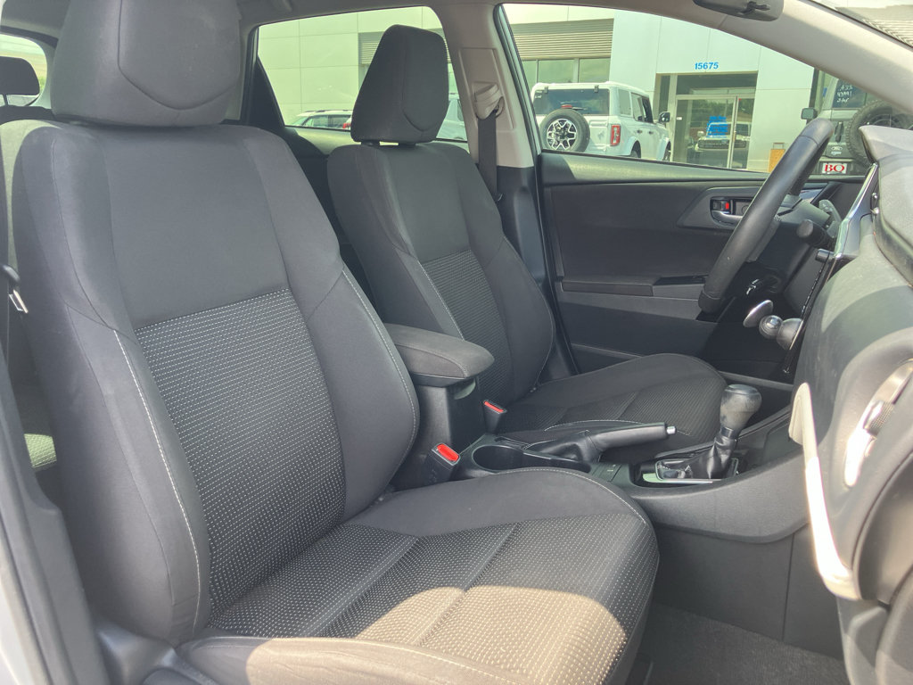 Used 2017 Toyota Corolla iM FWD image 32