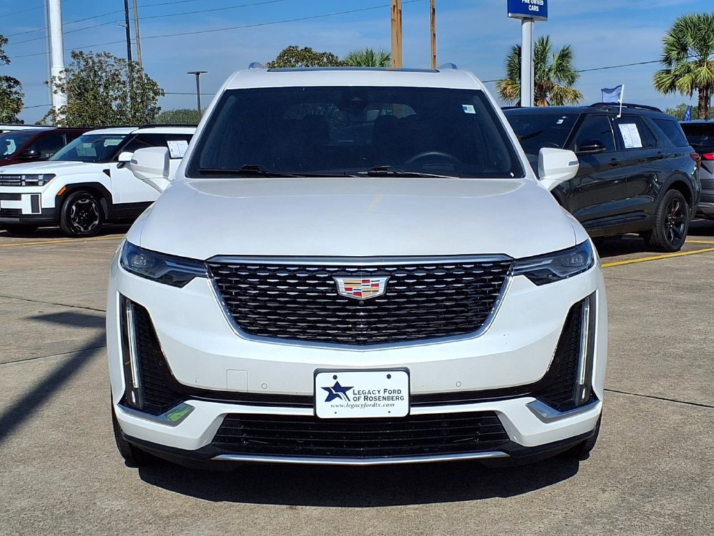 Used 2024 Cadillac XT6 Premium Luxury w/ Technology Package FWD image 6