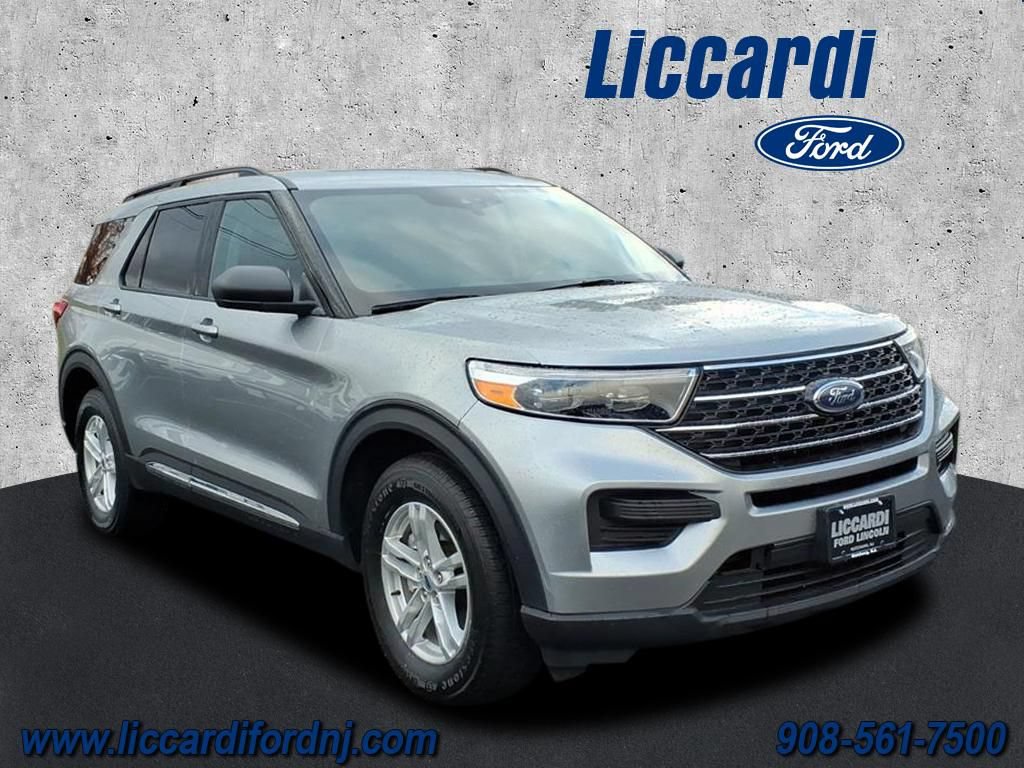 Certified 2023 Ford Explorer XLT AWD/4WD image 1