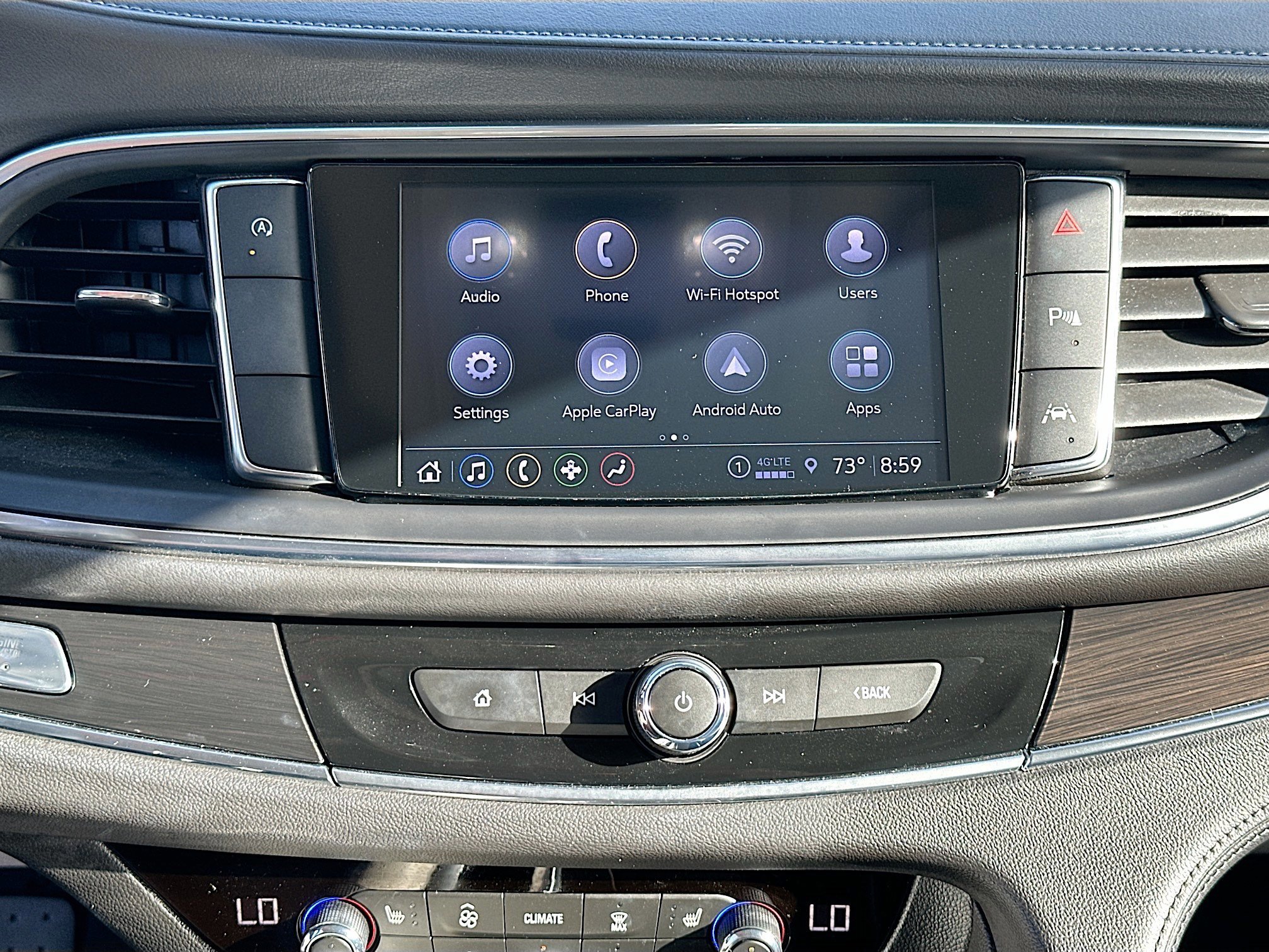 Used 2024 Buick Enclave Essence image 14