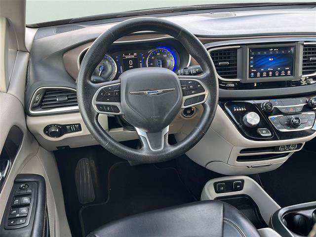 Used 2021 Chrysler Voyager Lxi FWD image 21