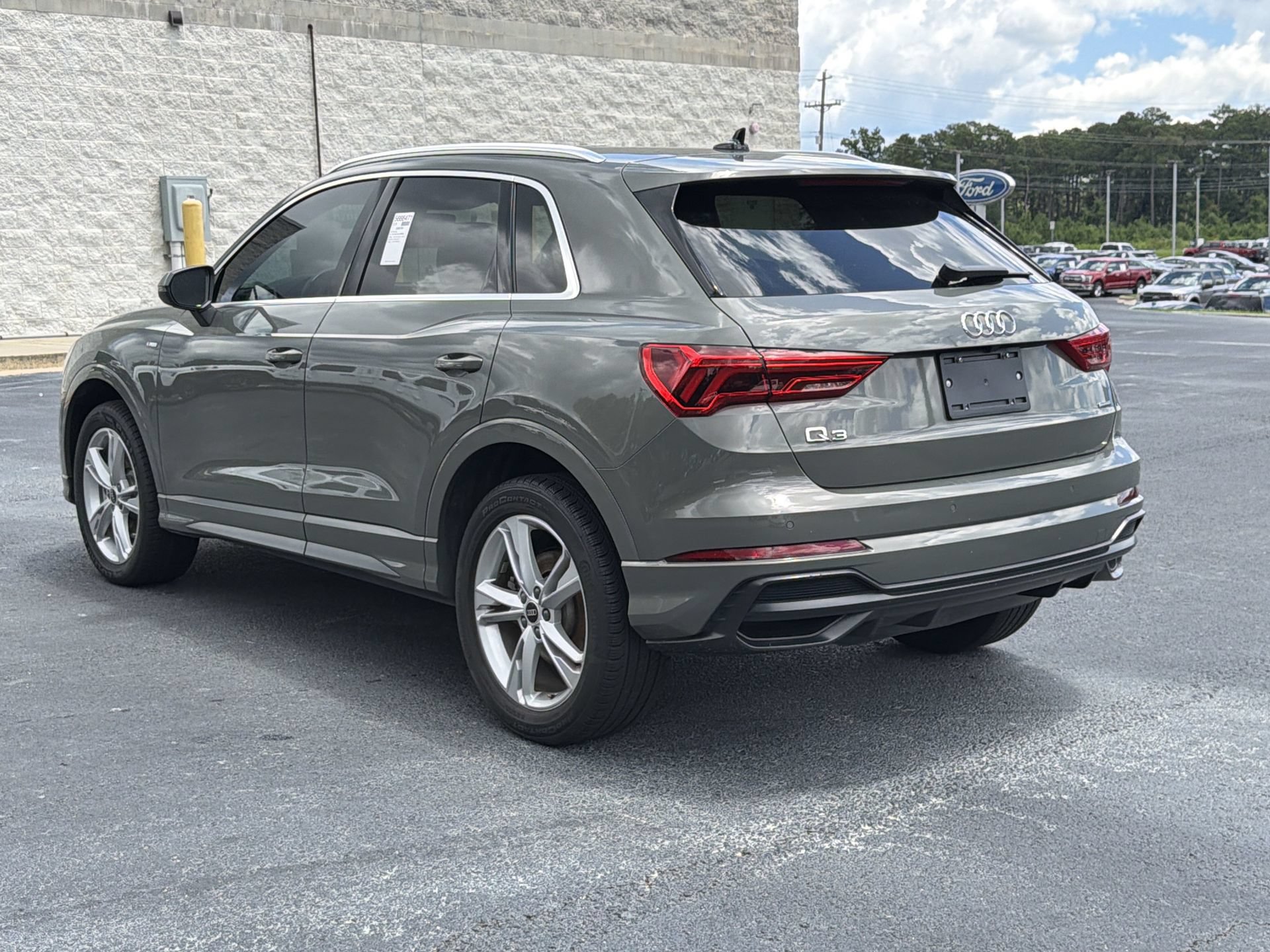 Used 2022 Audi Q3 2.0T Premium AWD/4WD image 14