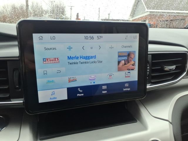 Certified 2022 Ford Explorer XLT w/ Equipment Group 202A image 20