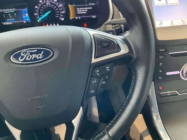 Certified 2019 Ford Edge Titanium w/ Cold Weather Package AWD/4WD image 13