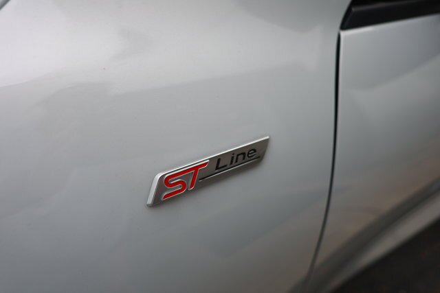 Certified 2025 Ford Escape ST-Line Select w/ Tech Pack #2 AWD/4WD image 12