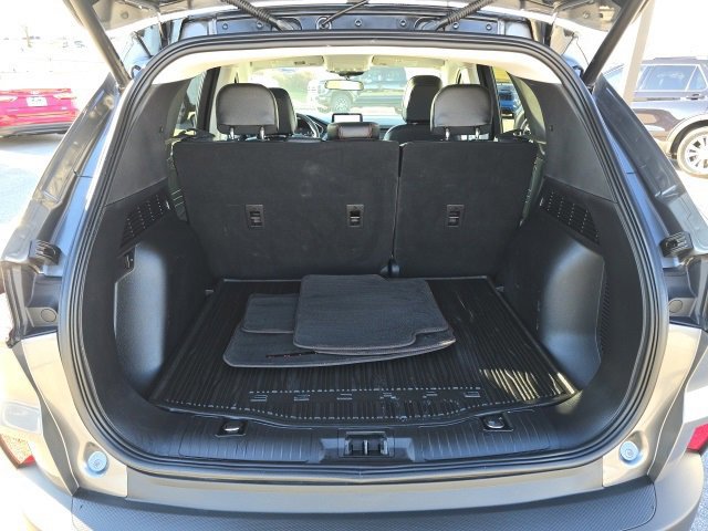 Certified 2022 Ford Escape SEL w/ SEL Stealth AWD Package image 16