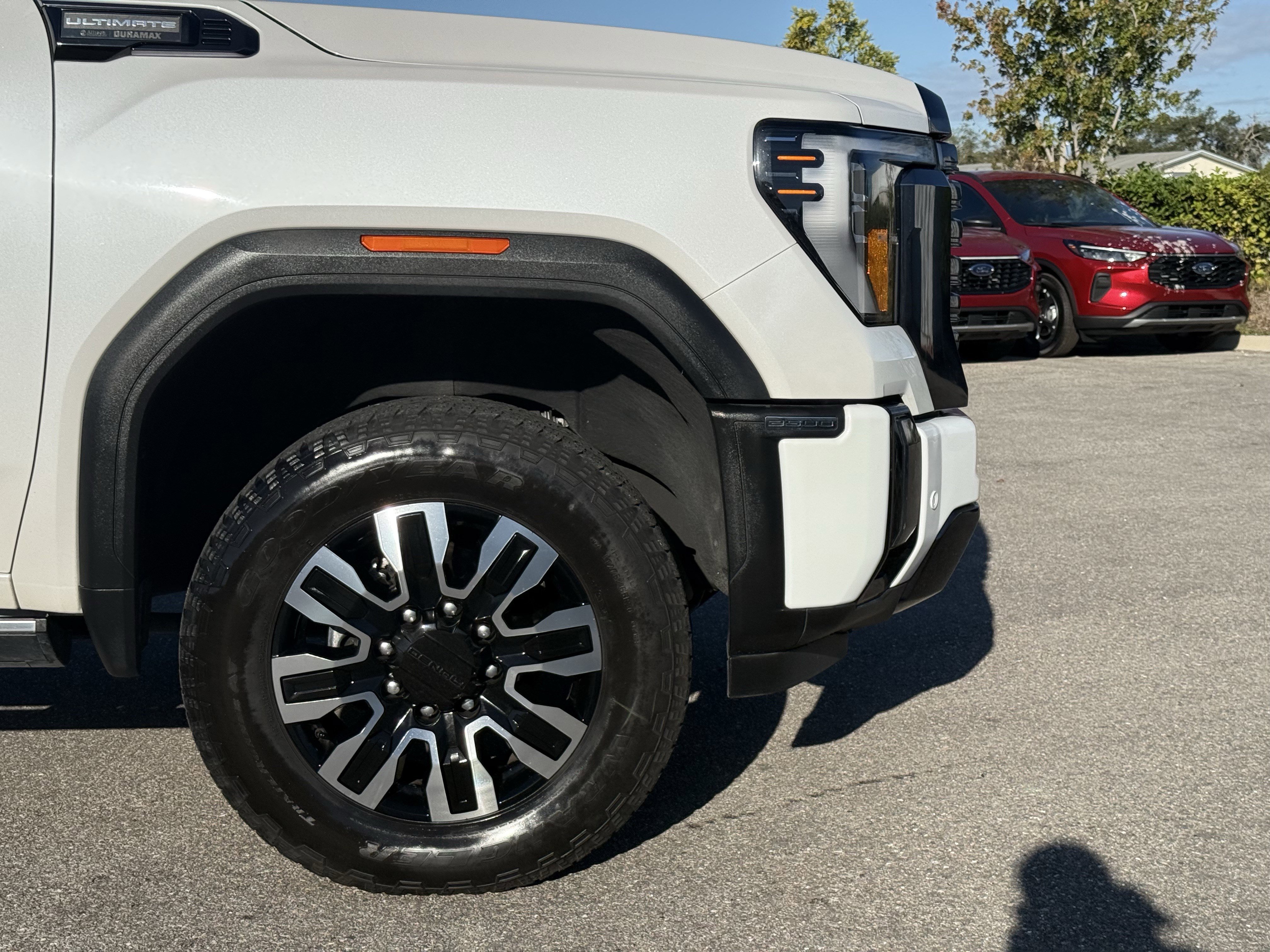 Used 2024 GMC Sierra 2500 Denali Ultimate image 10