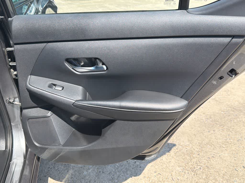 Used 2022 Nissan Sentra SV FWD image 15
