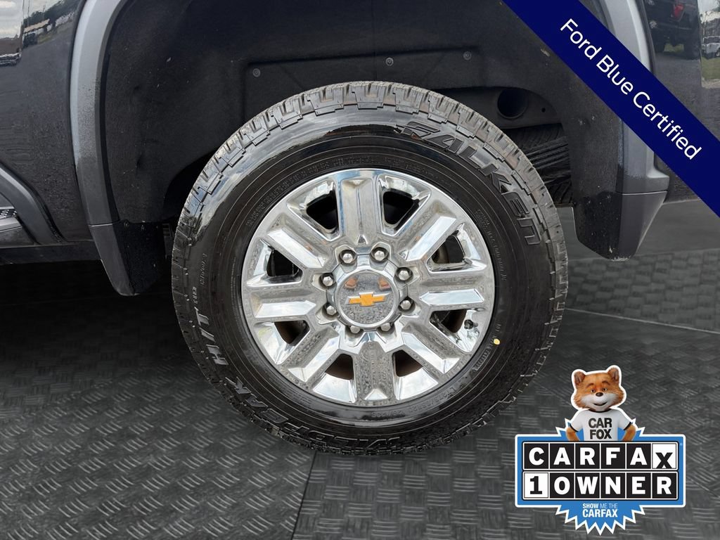 Used 2024 Chevrolet Silverado 2500 High Country w/ Technology Package AWD/4WD image 19
