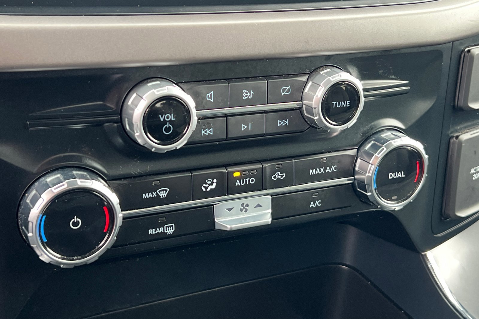 Certified 2024 Ford F150 XLT w/ Mobile Office Package image 22