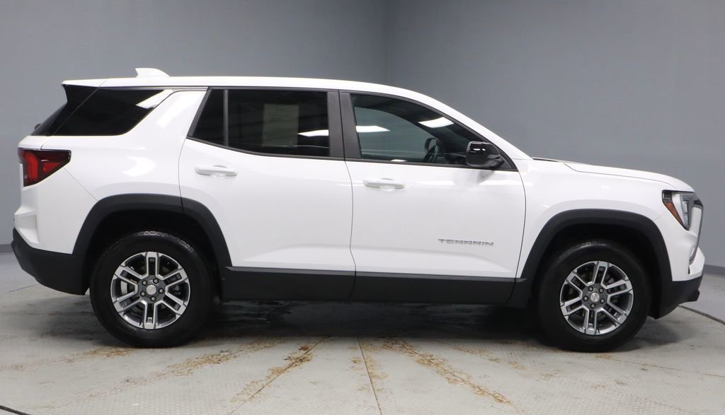 Used 2025 GMC Terrain Elevation AWD/4WD image 12