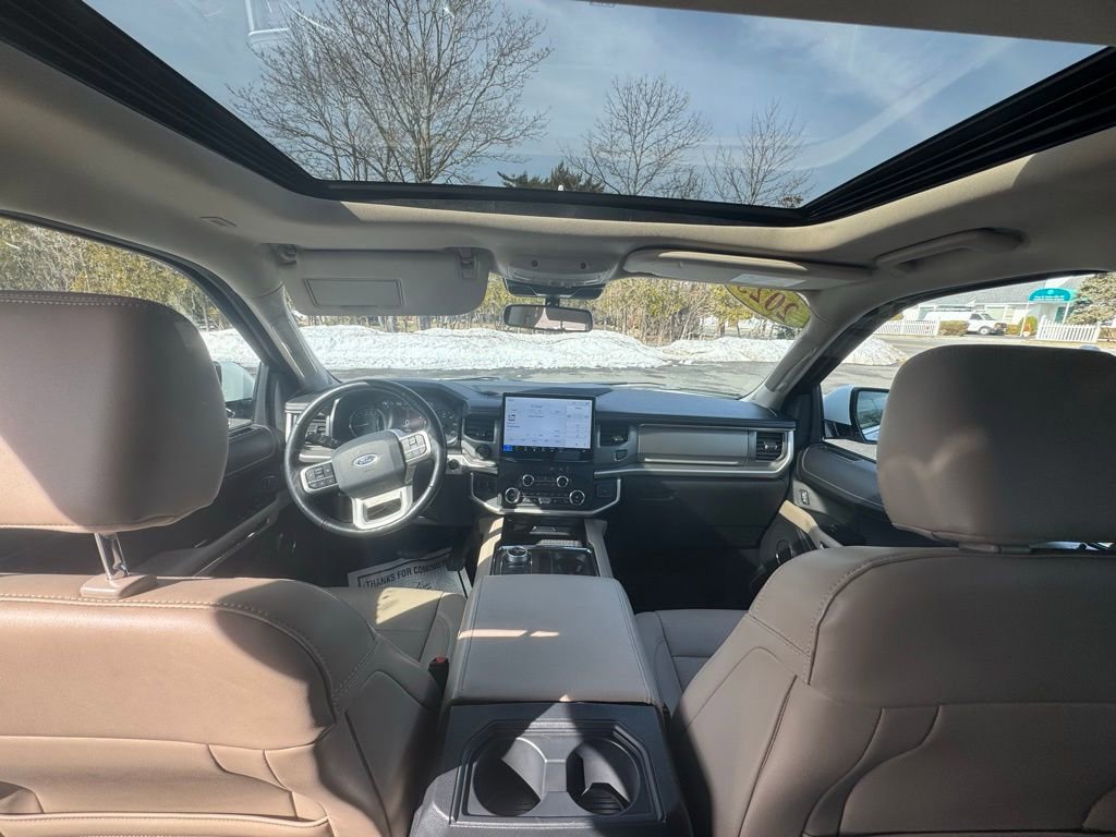 Certified 2023 Ford Expedition XLT image 12