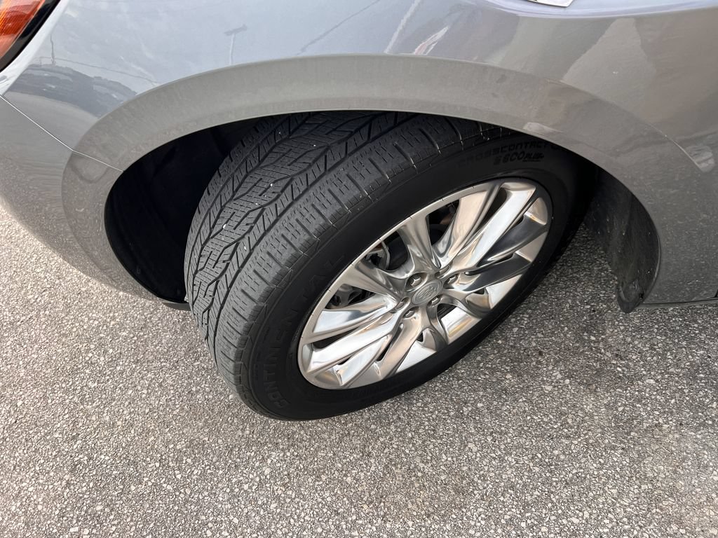 Used 2021 Buick Enclave Premium w/ Sun and Sites Package AWD/4WD image 34