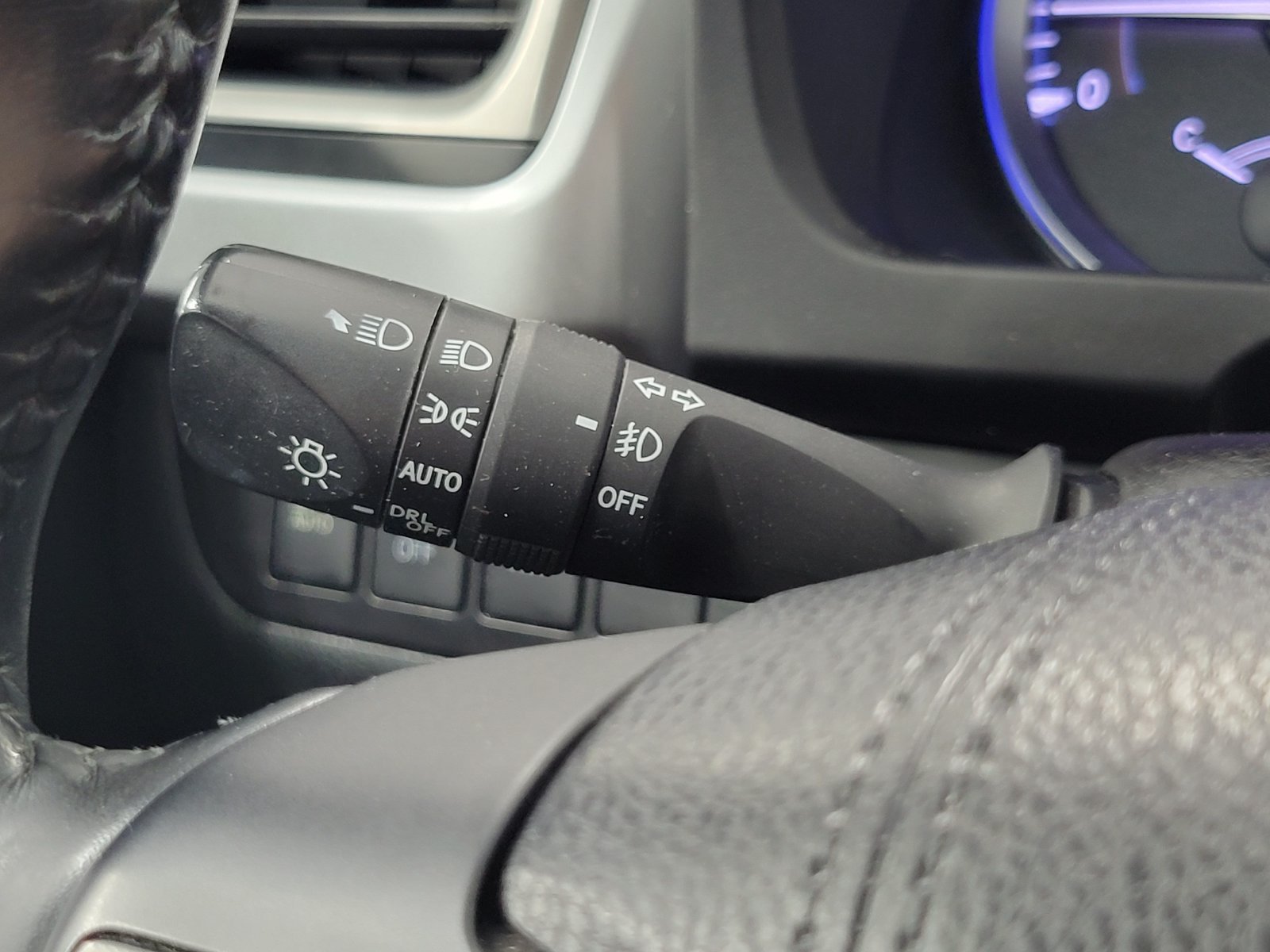 Used 2018 Toyota Highlander Limited Platinum AWD/4WD image 16