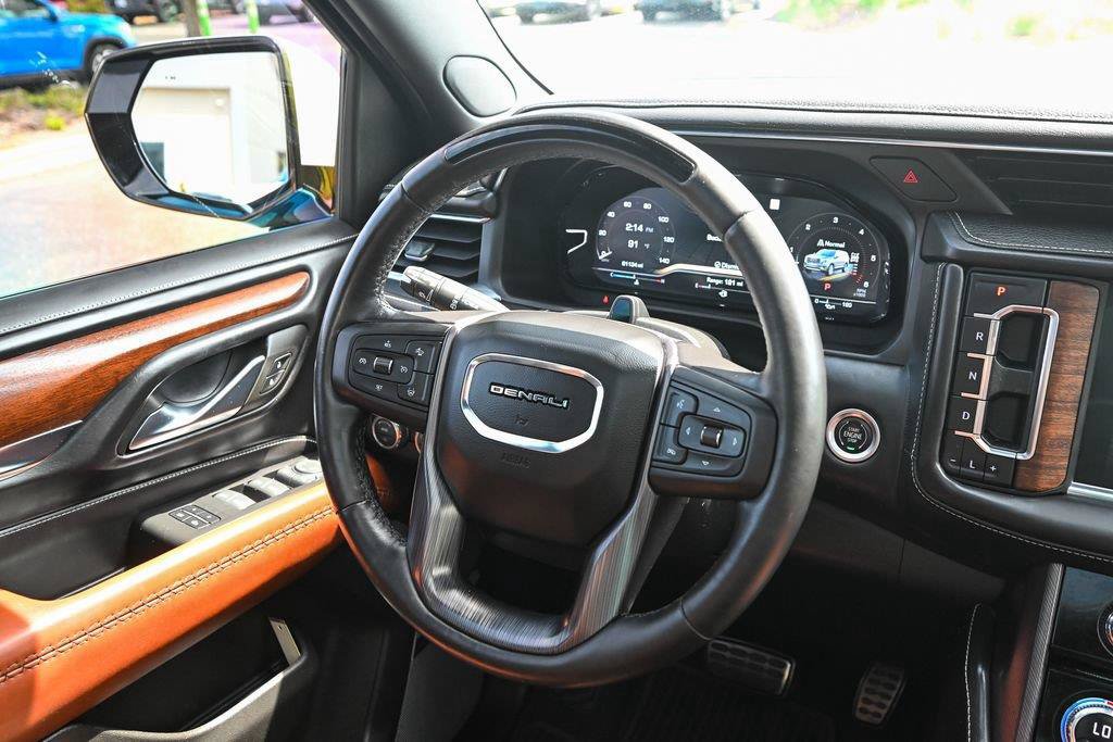 Used 2023 GMC Yukon XL Denali Ultimate AWD/4WD image 35