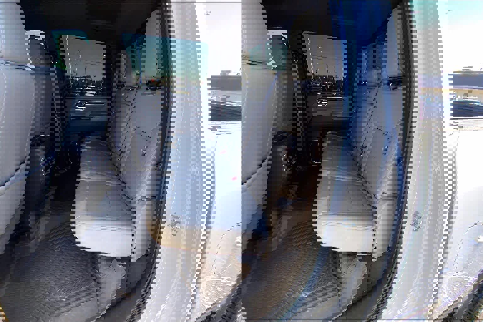 Used 2025 Chevrolet Silverado 3500 LTZ w/ LTZ Premium Package image 21