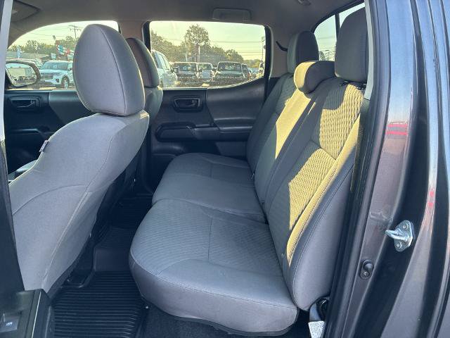 Used 2023 Toyota Tacoma SR AWD/4WD image 18