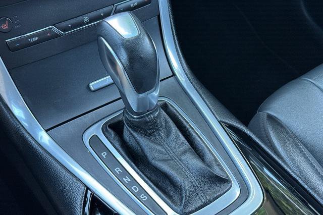 Certified 2018 Ford Edge Titanium w/ Technology Package FWD image 18