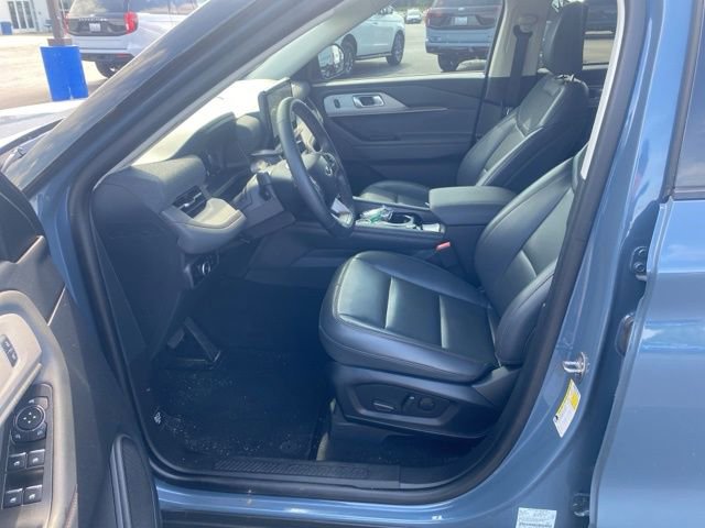Certified 2025 Ford Explorer Active w/ Active Comfort Package AWD/4WD image 10