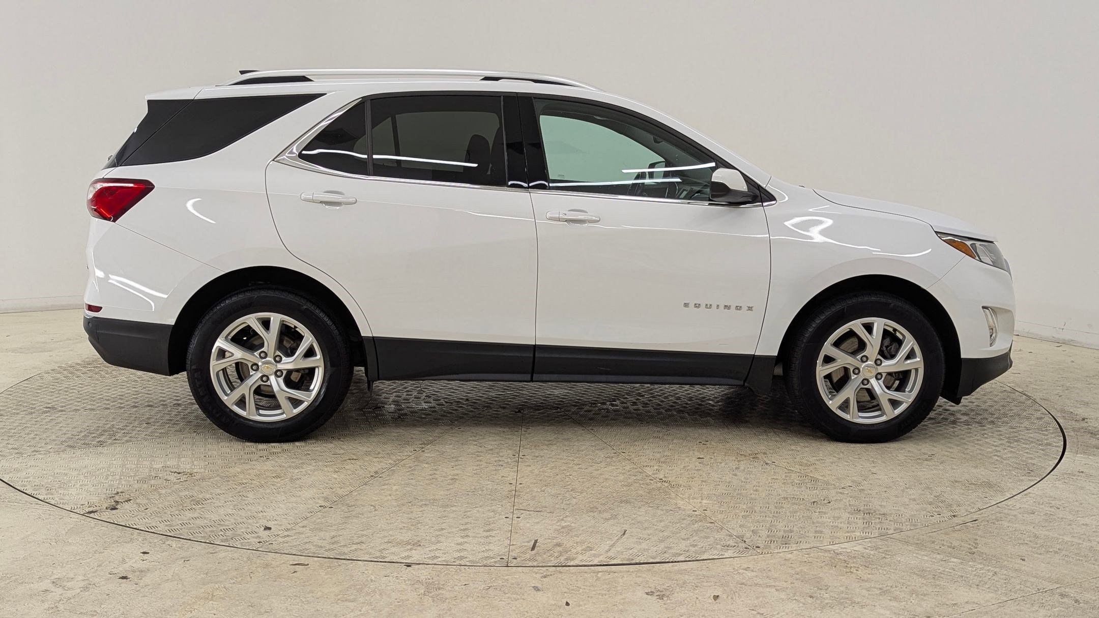 Used 2020 Chevrolet Equinox LT image 8