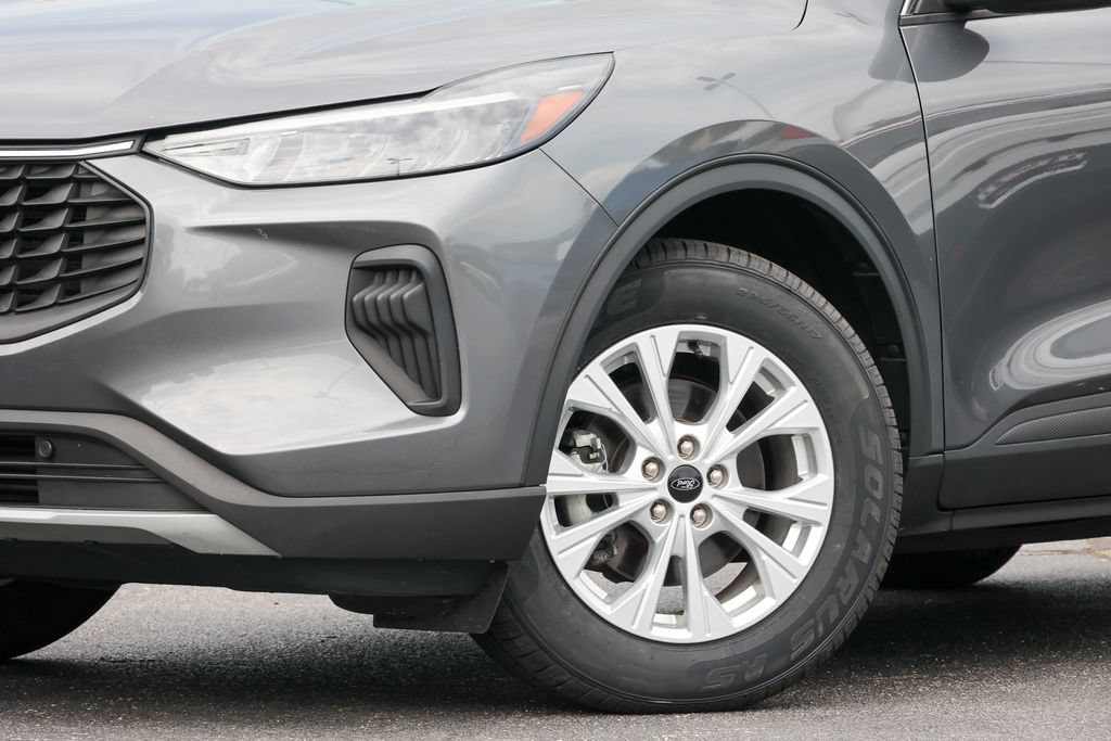 Certified 2023 Ford Escape Active w/ Cold Weather Package FWD image 17