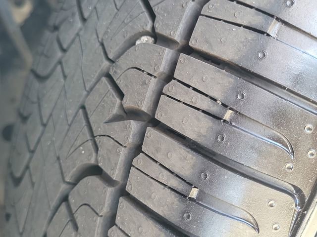 Certified 2025 Ford Expedition Active image 34