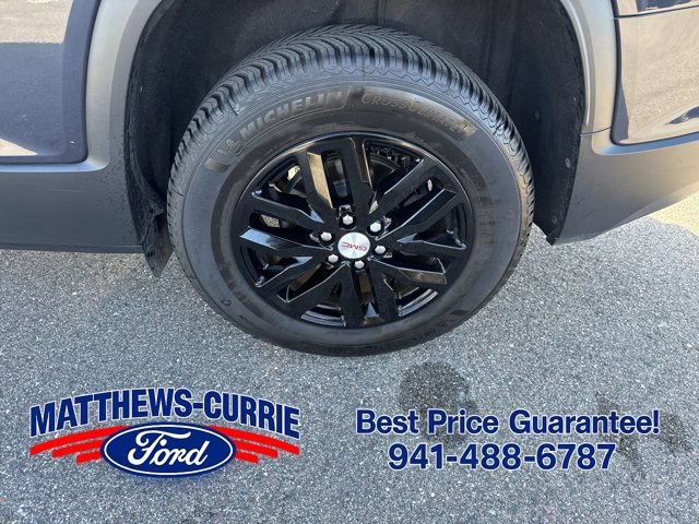 Used 2019 GMC Acadia SLT w/ LPO, Floor Liner Package FWD image 16