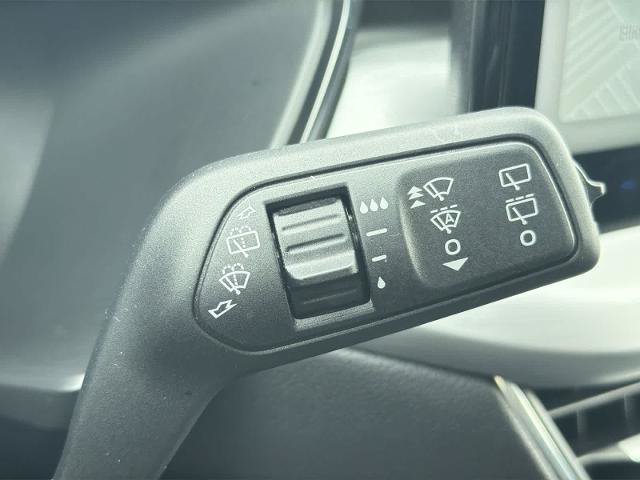 Certified 2024 Ford Escape Platinum AWD/4WD image 25