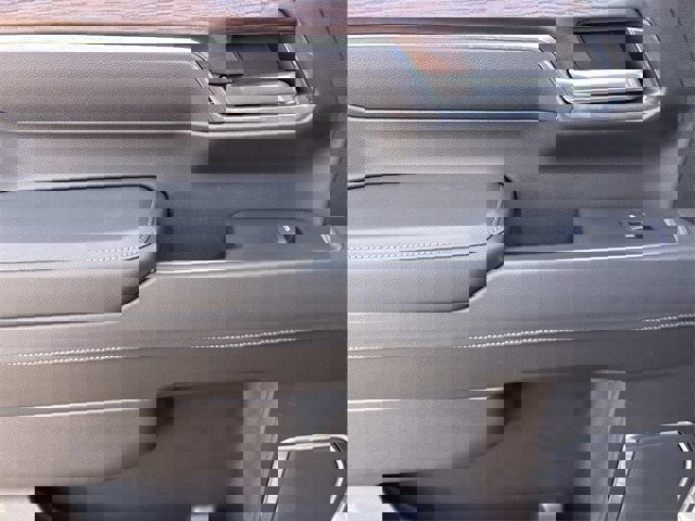 Used 2024 GMC Sierra 1500 SLT w/ SLT Convenience Package image 19