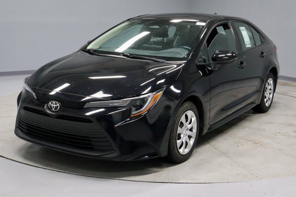 Used 2024 Toyota Corolla LE image 6