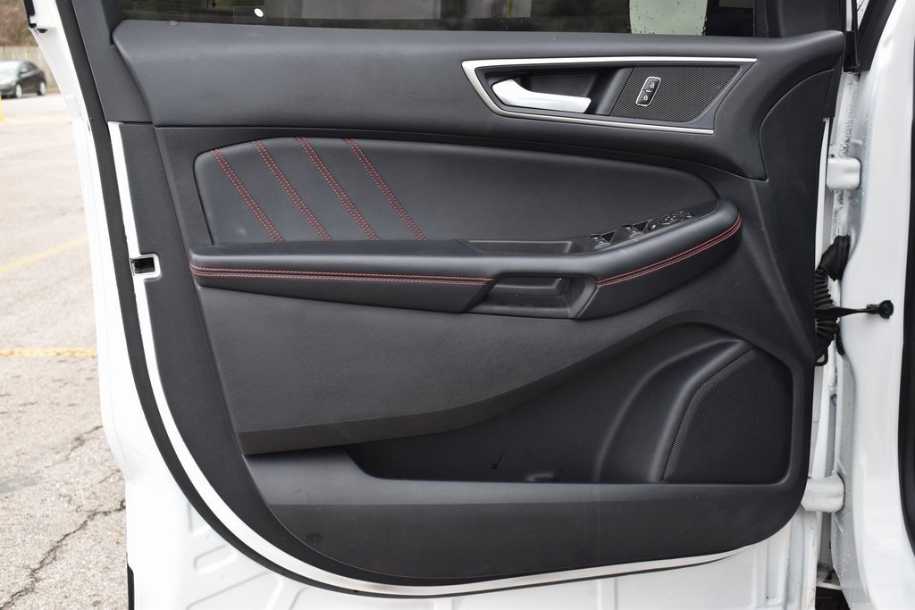 Certified 2022 Ford Edge ST-Line image 8