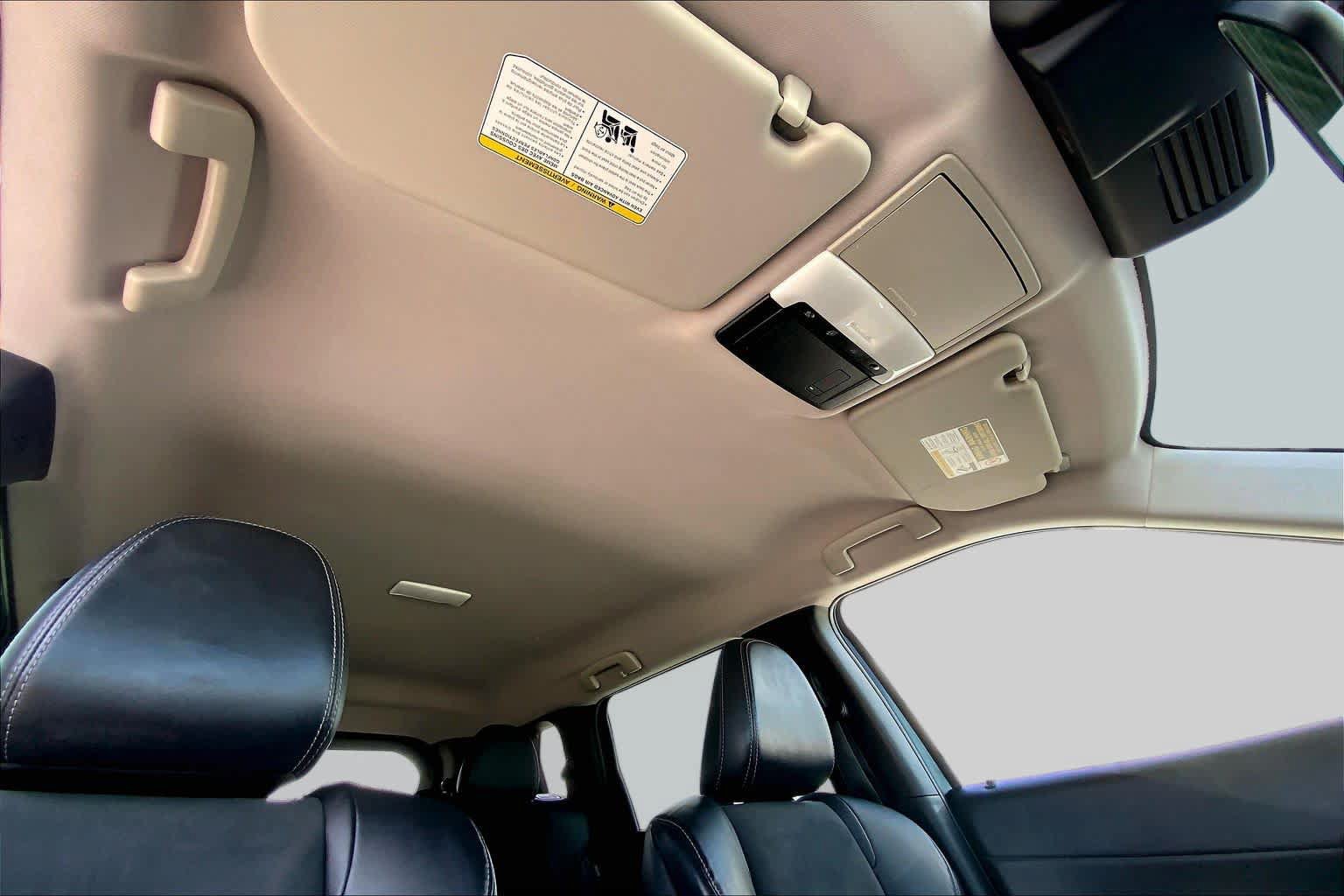 Used 2022 Mitsubishi Outlander SE FWD image 12