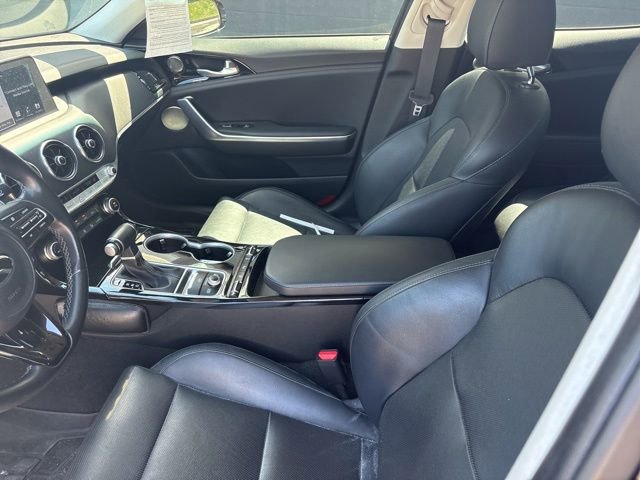 Used 2018 Kia Stinger Premium AWD/4WD image 39