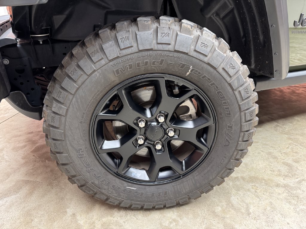 Used 2021 Jeep Wrangler Willys AWD/4WD image 28