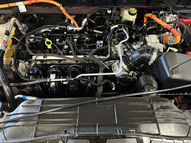 Certified 2025 Ford Escape ST-Line Elite image 40