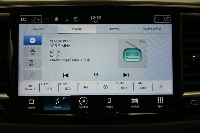 Used 2024 Chrysler Pacifica Touring-L FWD image 20