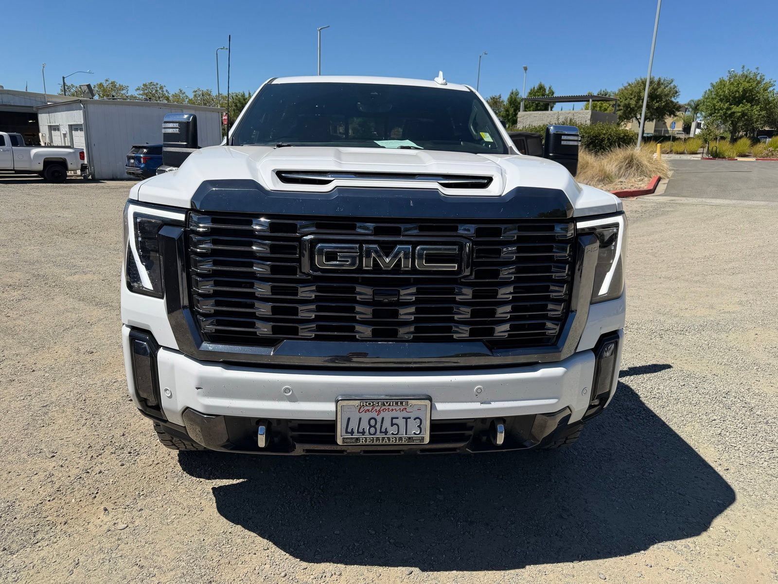Used 2024 GMC Sierra 3500 Denali Ultimate AWD/4WD image 8